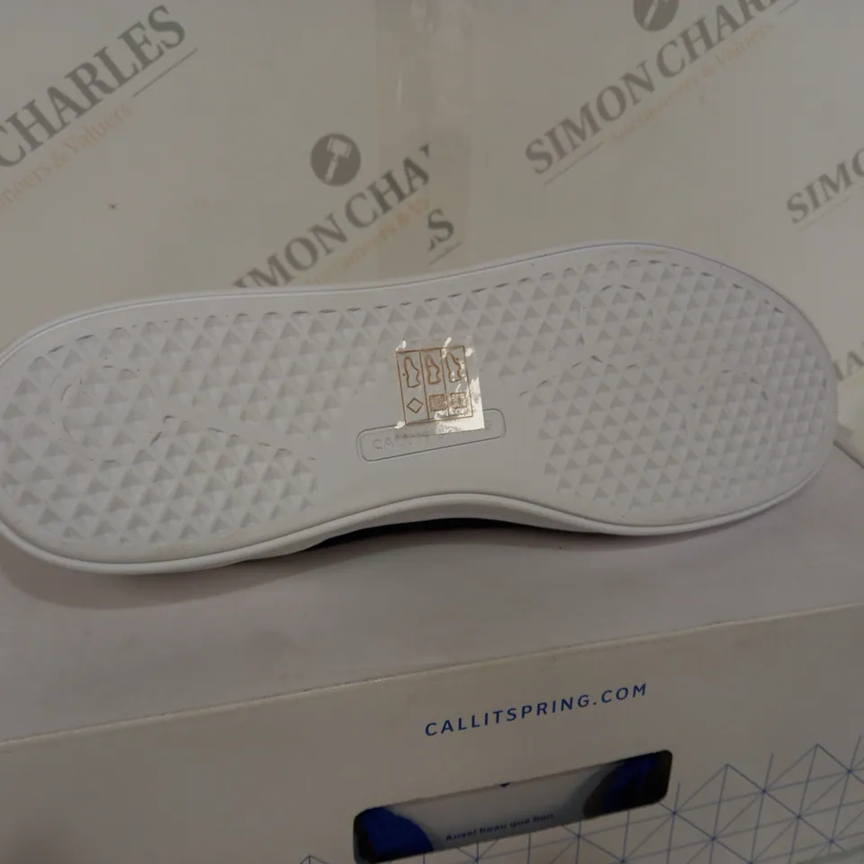 BOXED CALL IT SPRING DIARWEN NAVY BLUE LOW SHOES - SIZE 9