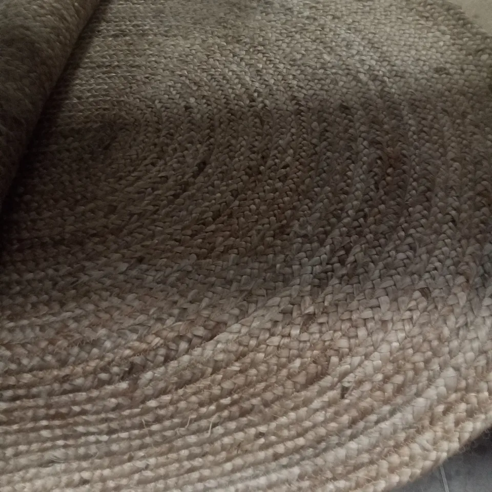 KIARA HAND BRAIDED TAN RUG 4'X6'