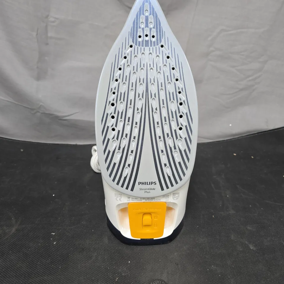 PHILIPS AZUR STEAM IRON 7000 SERIES WITH STEAMGLIDE PLUS – BOXED