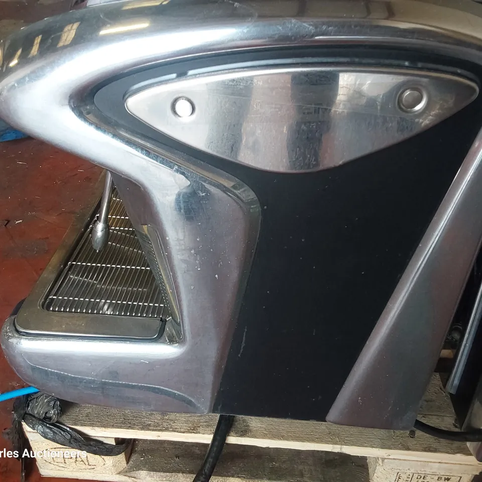 TRADITIONAL FAEMA EMBLEMA COFFEE MACHINE