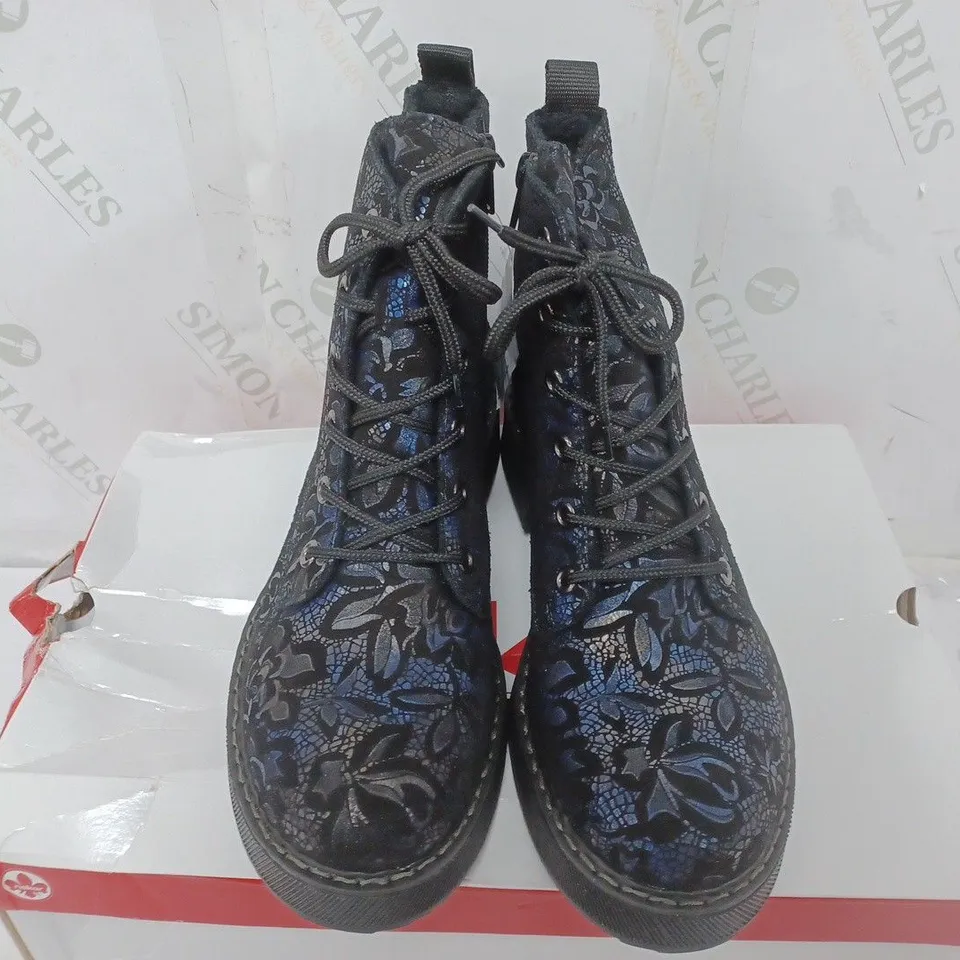 BOXED REIKER LACE UP BOOTS IN NAVY - SIZE 39