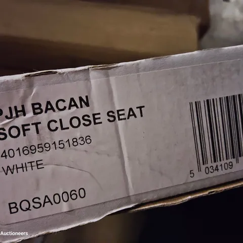 BOXED BACAN SOFT CLOSE TOILET SEAT WHITE