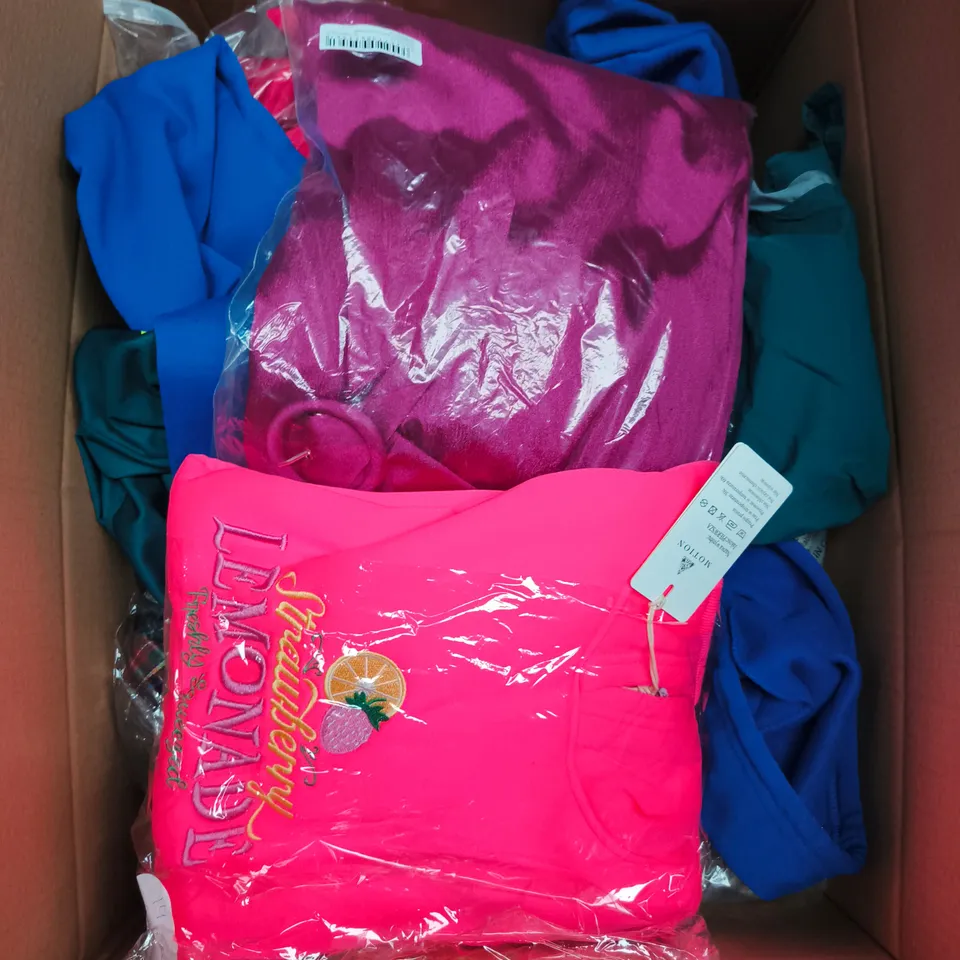 LARGE BOX OF APPROXIMATELY 25 ASSORTED CLOTHING ITEMS IN VARIOUS COLOURS, STYLES AND SIZES - COLLECTION ONLY