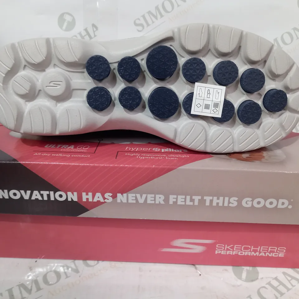 BOXED PAIR OF SKECHERS GO WALK 6 SHOES IN NAVY UK SIZE 5