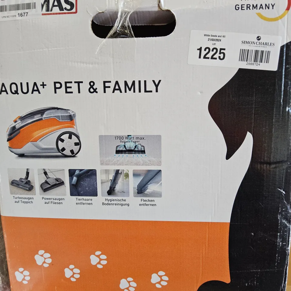 BOXED THOMAS AQUA + PET & FAMILY 1700WWET & DRY VACUUM CLEANER 1