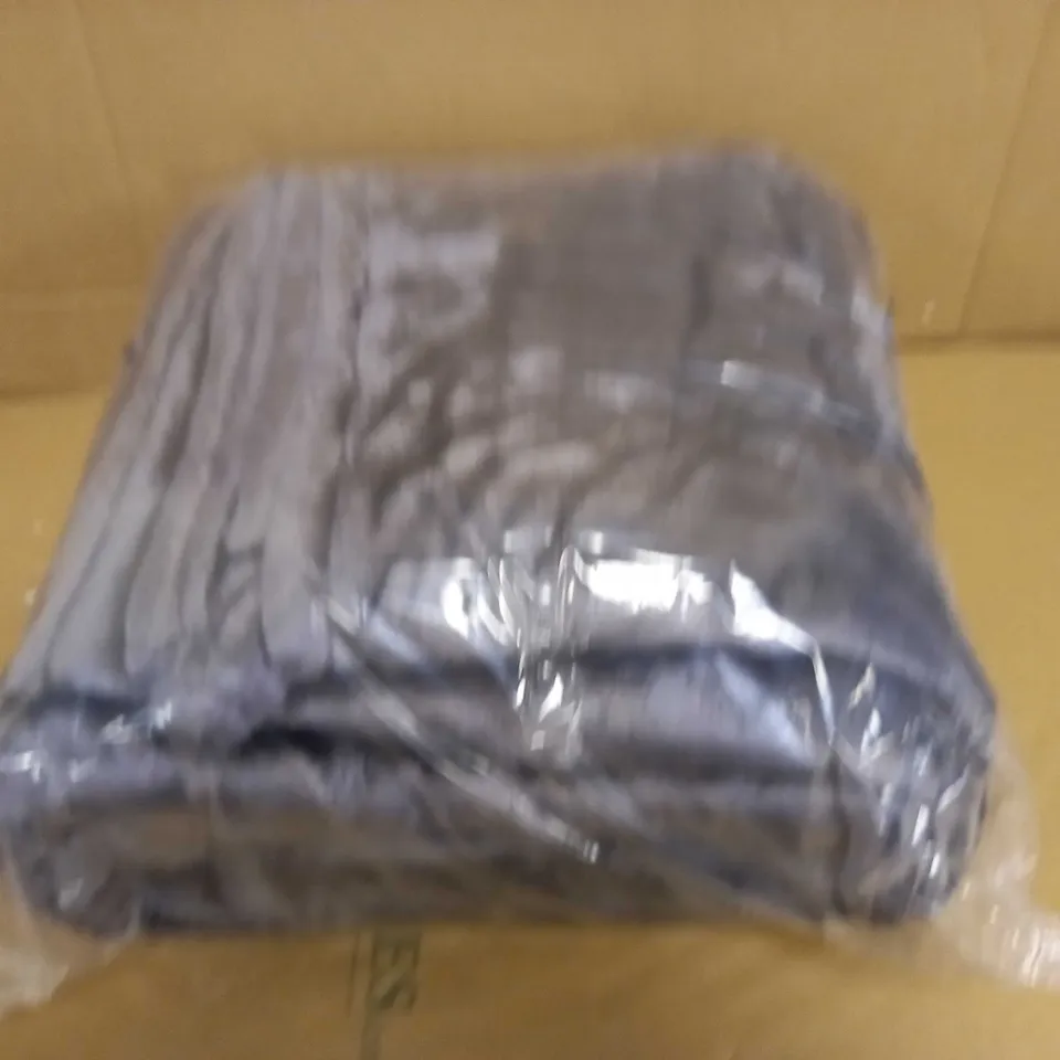 COZEE HOME VELVETSOFT THROW 