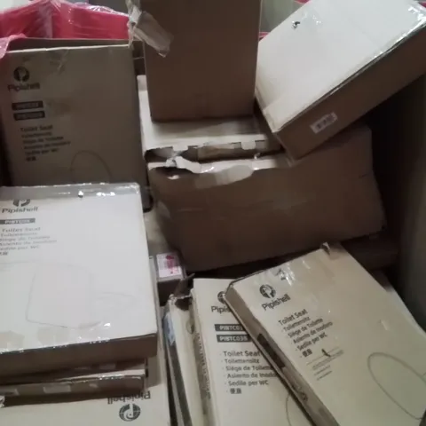PALLET CONTAINING VARIOUS ASSORTED BOXED HOUSEHOLD ITEMS TO INCLUDE: TOILET SEATS, TRASH BIN, YOGA MAT AND LOTS MORE UNMARKED BOXED ITEMS