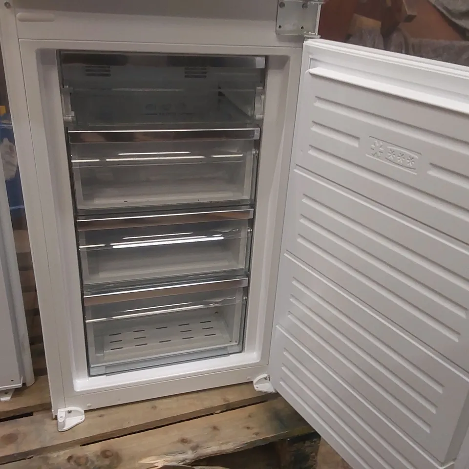 KENWOOD KIFF5022 INTEGRATED 50/50 FRIDGE FREEZER - SLIDING HINGE