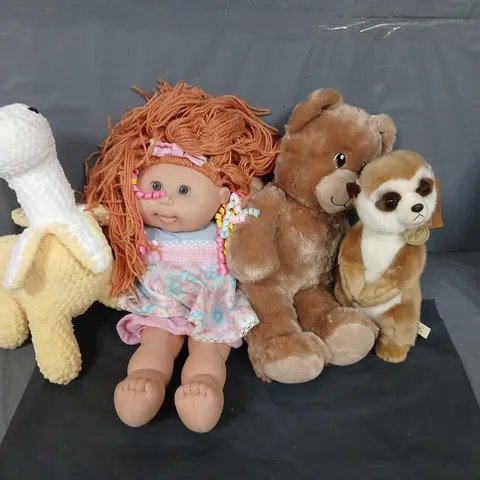 APPROXIMATELY 15 ASSORTED SOFT TOYS
