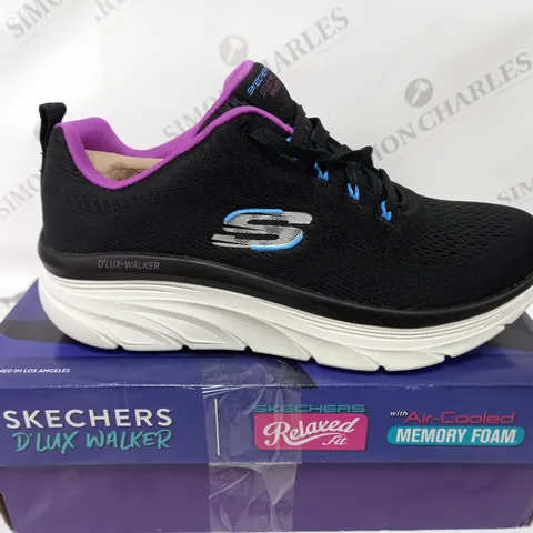 BOXED PAIR OF SKECHERS WALKER FRESH TRAINERS BLACK/PURPLE SIZE 5.5