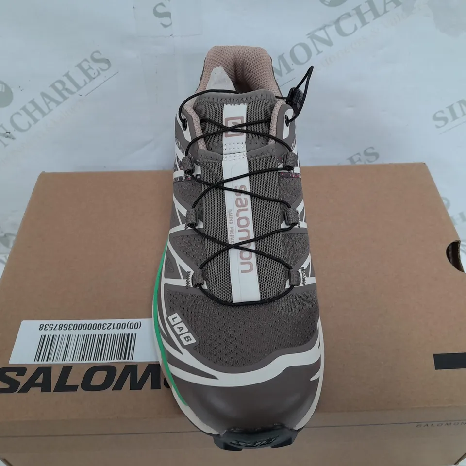 BOXED PAIR OF SALOMON XT-6 MINDFUL 2 SHOES IN ALMOND - UK 5