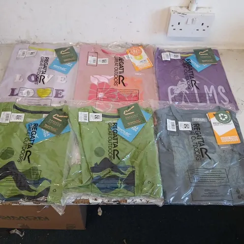 APPROXIMATELY 13 ASSORTED BRAND NEW REGATTA CLOTHING ARTICLES