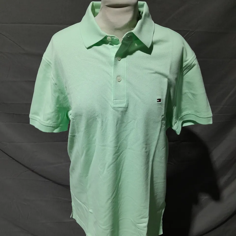 TOMMY HILFIGER MINT GEL SLIM POLO SIZE LARGE