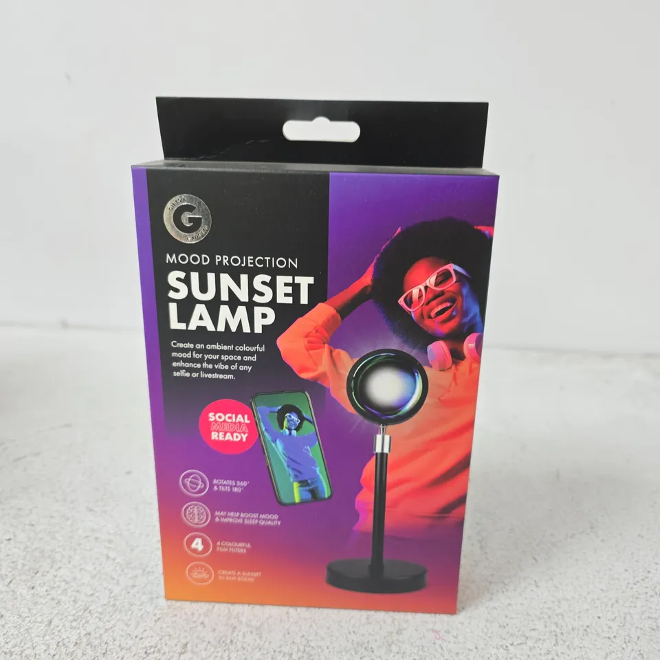 MOOD PROJECTION SUNSET LAMP – BOXED