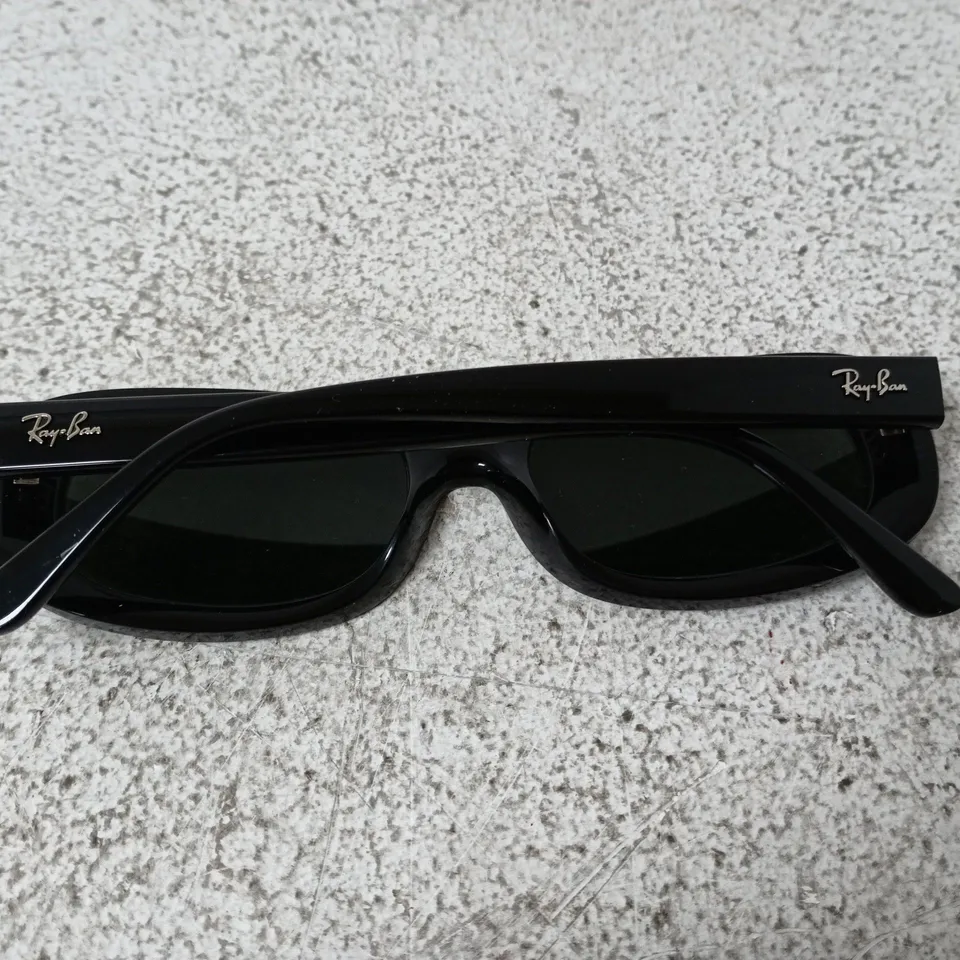 BOXED  RAY-BAN OVAL SUNGLASSES- DARK HAVANA