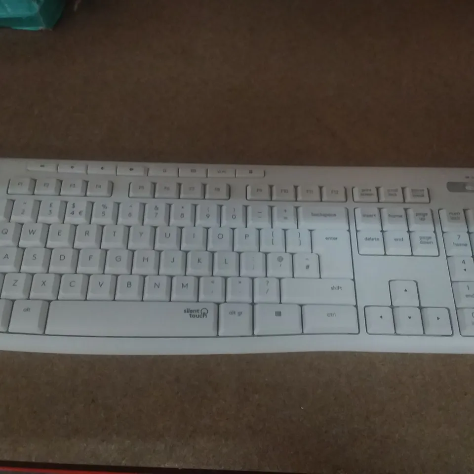 LOGITECH SILENT WIRELESS KEYBOARD