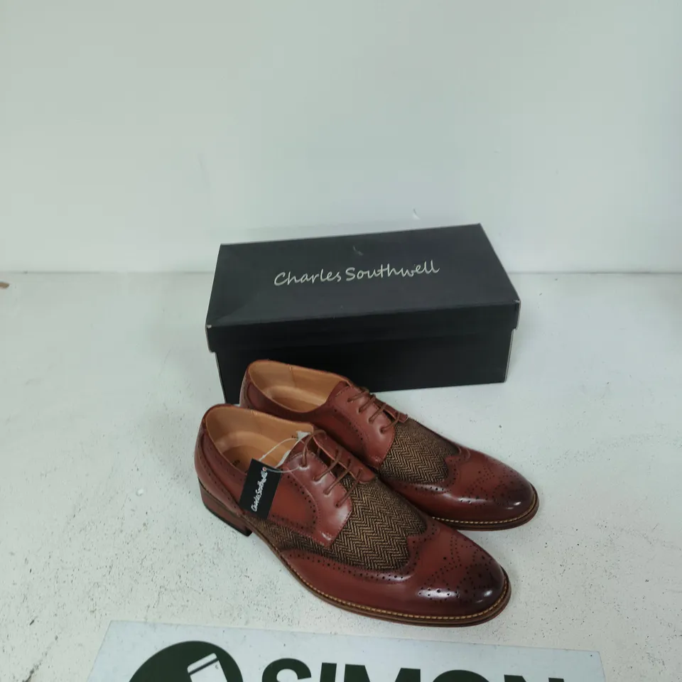 CHARLES SOUTHWELL DURHAM BRANDY LEATHER BROGUES, UK 10