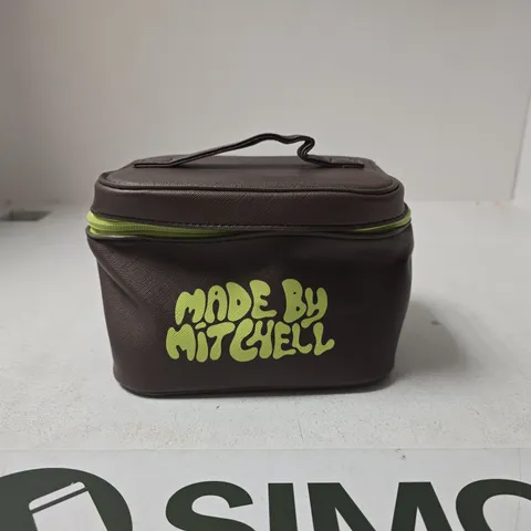 MADE BY MITCHELL 5 ITEM GIFT SET IN MAKE UP BAG WITH ADDITIONAL BRUSHES