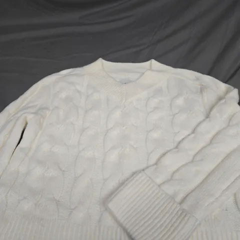 ABERCROMBIE & FITCH LADIES JUMPER CREAM SIZE XS EXTRA SMALL