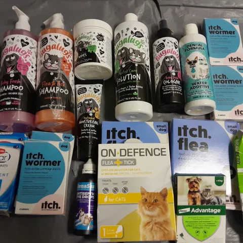 LOT OF 15 ASSORTED PET CARE ITEMS TO INCLUDE FLEA DEFENCE, SHAMPOO AND ITCH WORMER