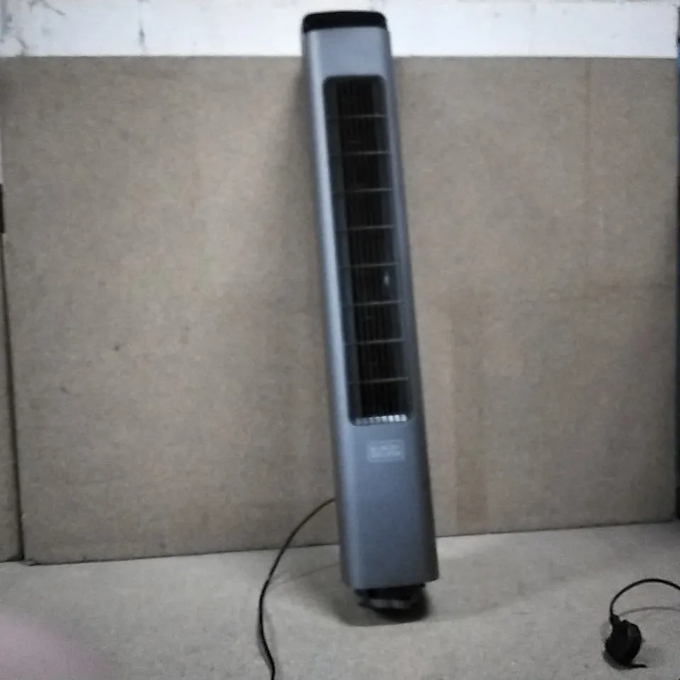 BOXED BLACK & DECKER SMART TOWER FAN 