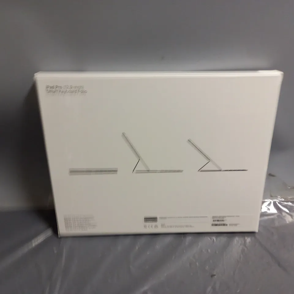SEALED IPAD PRO SMART KEYBOARD FOLIO - 12.9"