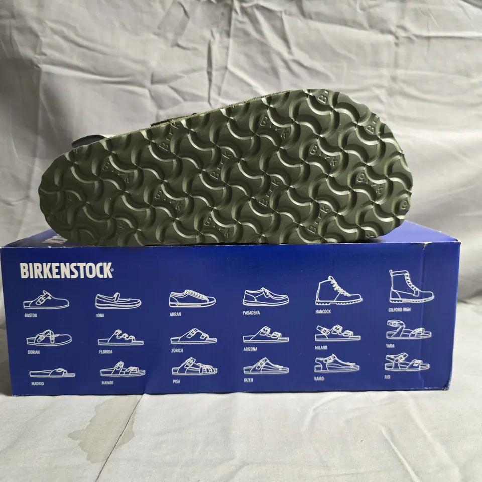 BOXED PAIR OF BIRKENSTOCK TOKIO II SUEDE SLINGBACK SHOES IN DARK SAGE SIZE UK 3.5