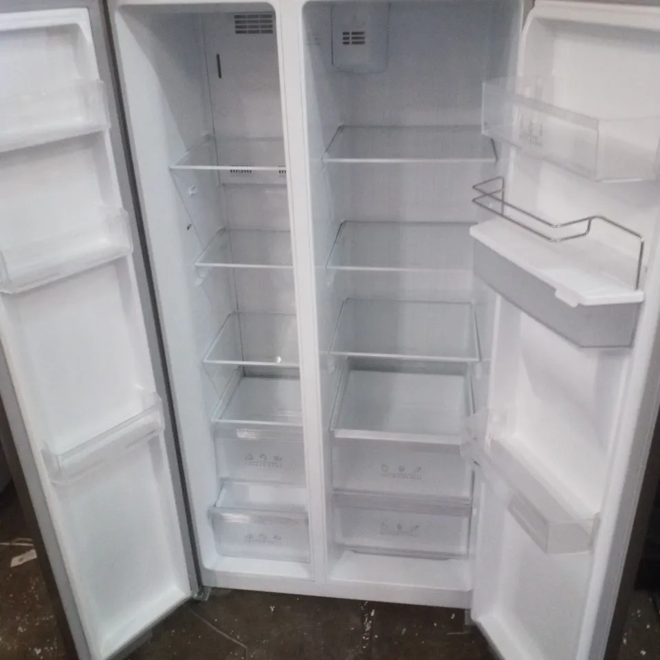 SWAN SR750170I 90CM WIDE TOTAL NO FROST AMERICAN STYLE FRIDGE FREEZER