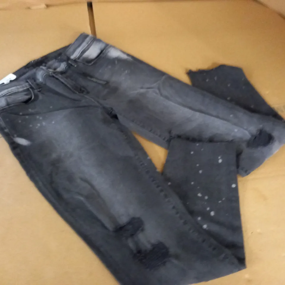 BRAND NEW J BRAND MID RISE CROPPED SKINNY JEANS IN DISTRESSED BLACK - 29