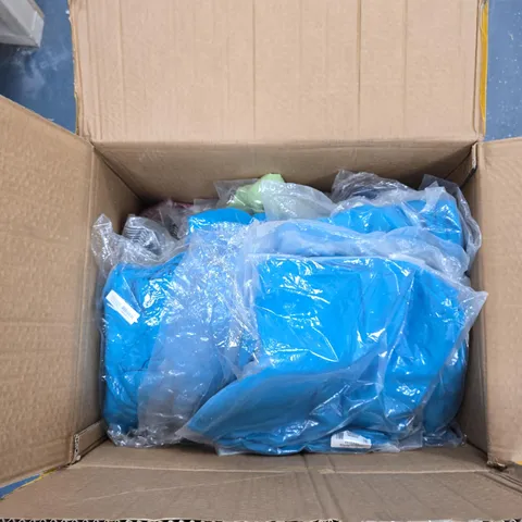 BOX OF APPROXIMATELY 30 ASSORTED CLOTHING TO INCLUDE: TAMSY BLOUSE