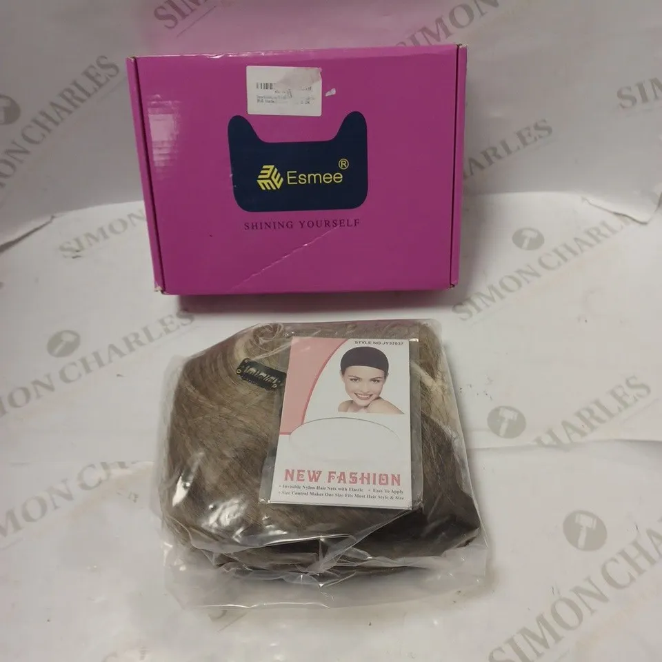 BOXED NEW FASHION BLONDE HIGHLIGHT WIG