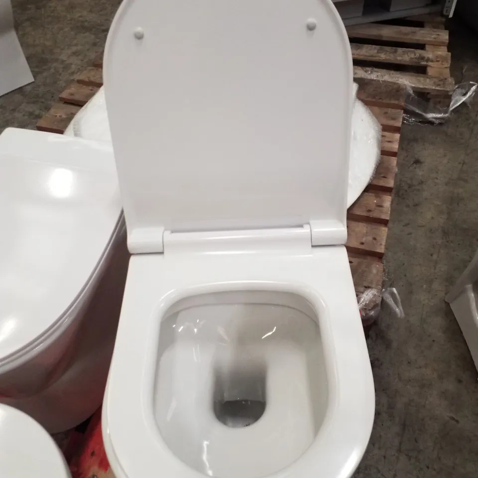 BRAND NEW TOILET PAN WITH SEAT