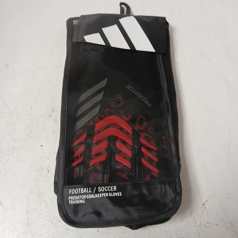 ADIDAS PREDATOR GOALKEEPER TRAINING GLOVES - SIZE 10