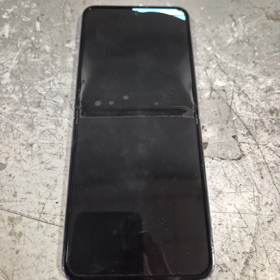 SAMSUNG GALAXY FOLD (MODEL UNSPECIFIED)