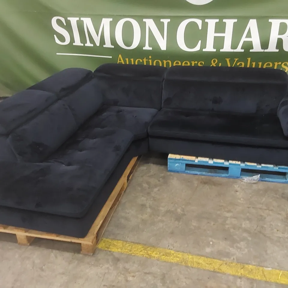 QUALITY DESIGNER ITALIAN MADE MARTINE VELVET CORNER SOFA