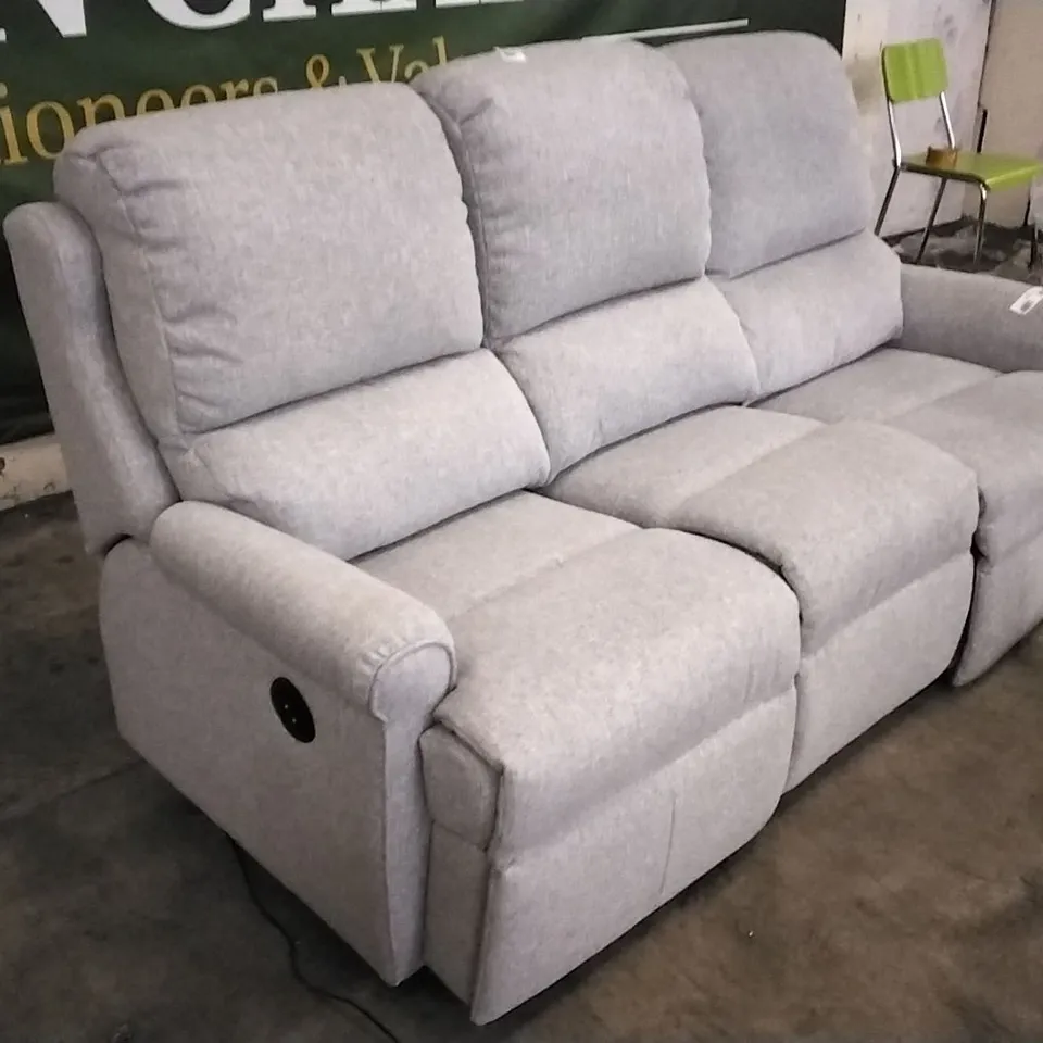 QUALITY BRITISH DESIGNED & MANUFACTURED G PLAN NEWMARKET 3 SEATER POWER RECLINER PIERO SILVER FABRIC SOFA