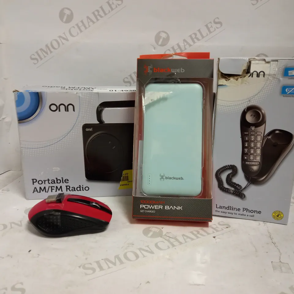 LOT OF APPROXIMATELY 12 ASSORTED ELECTRICAL ITEMS, TO INCLUDE RADIO, POWER BANK, MOUSE, ETC