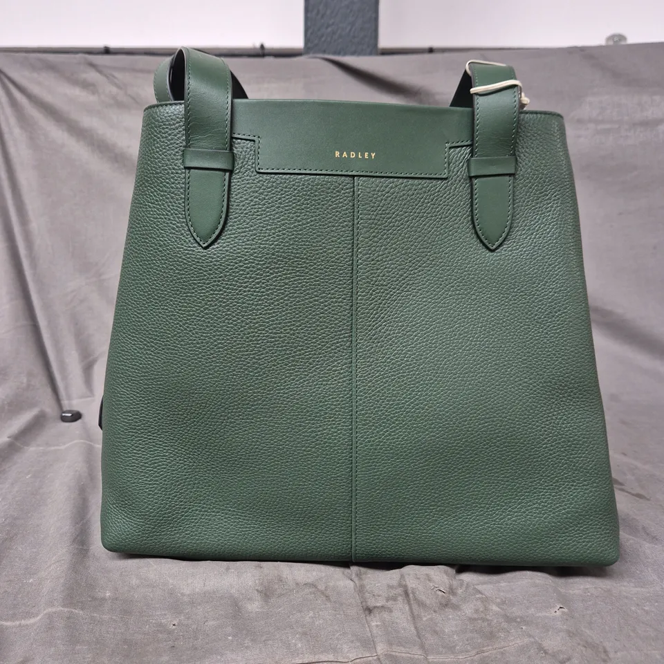RADLEY LONDON GREEN PEBBLED LEATHER HANDBAG