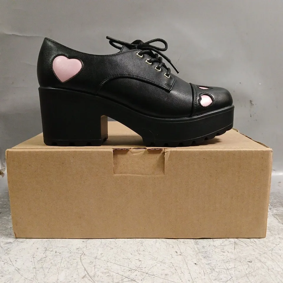 BOXED PAIR OF KOI TENNIN HEART SHOES IN BLACK W. PINK HEARTS SIZE UK 5