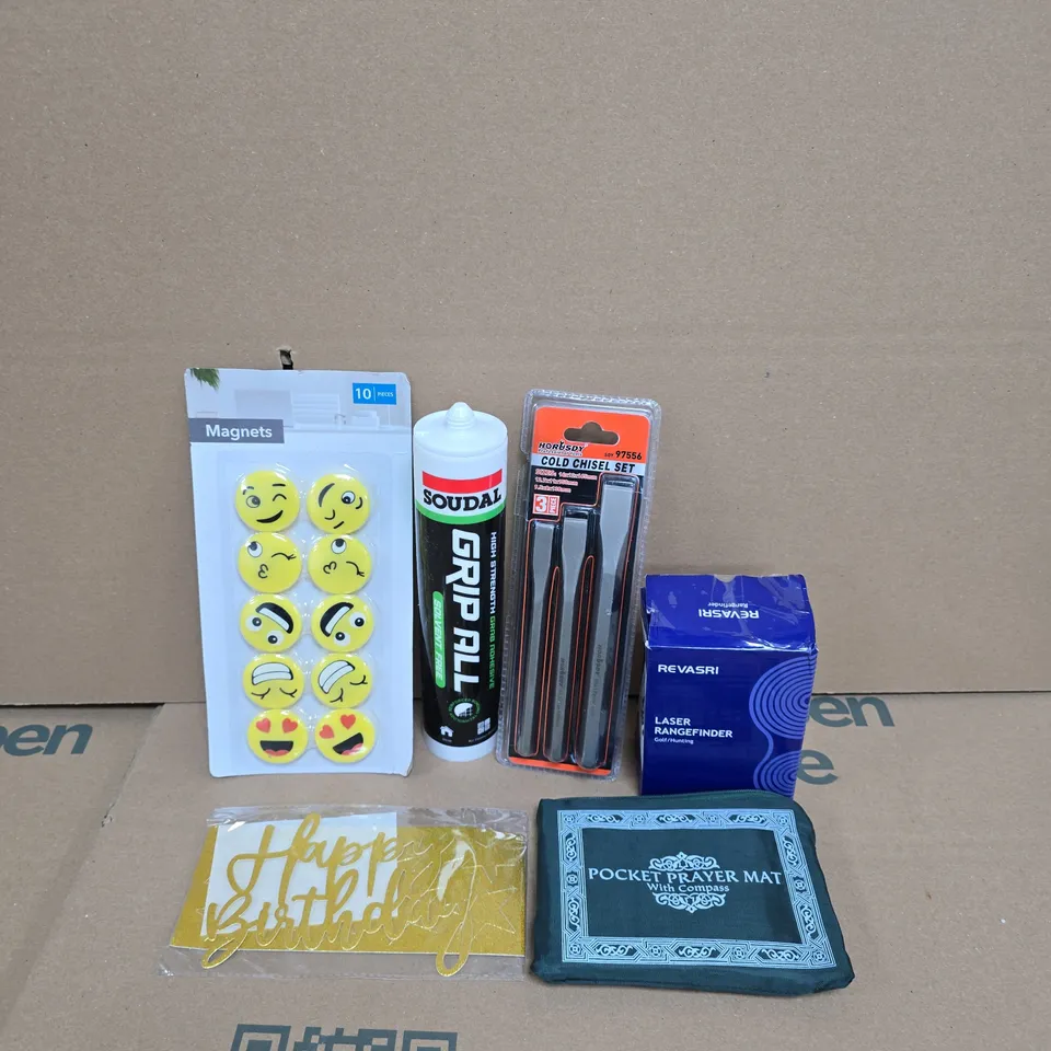 BOX OF APPROXIMATELY 20 ASSORTED HOUSEHOLD ITEMS TO INCLUDE EMOJI MAGNETS, POCKET PRAYER MAT AND A LASER RANGEFINDER