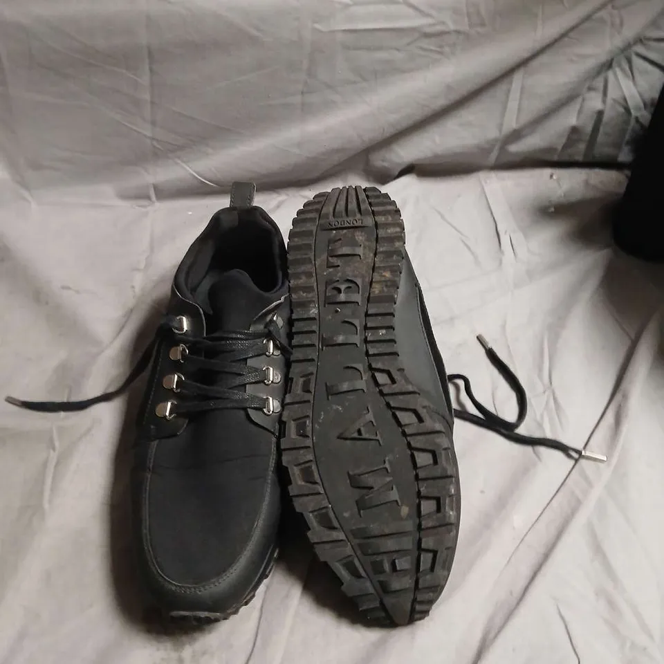 MALLETT BLACK TRAINERS - SIZE UNSPECIFIED
