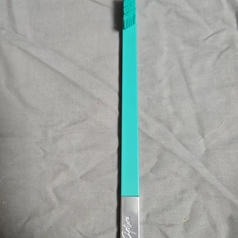 APPROXIMATELY 140 APRIORI TURQUOISE BLUE MEDIUM  TOOTHBRUSH