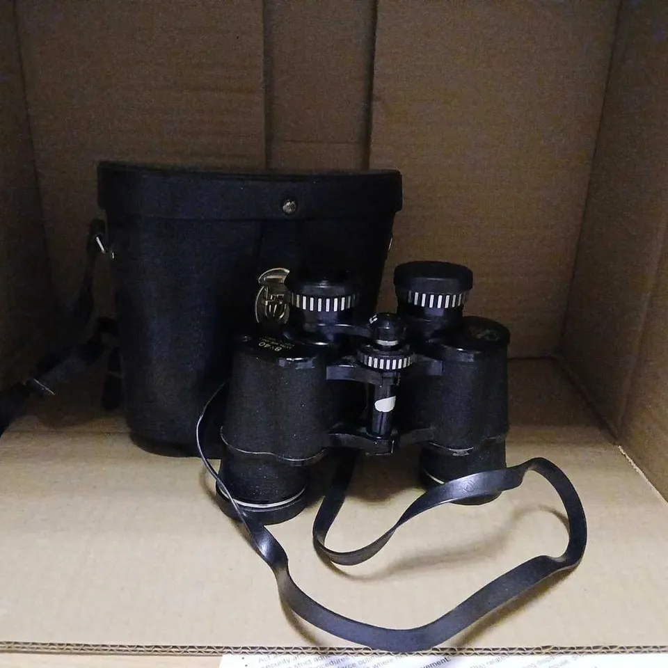 GREENKAT VINTAGE 8X40 BINOCULARS WITH CASE