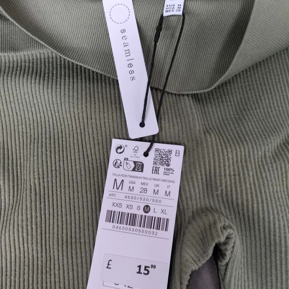 STRADIVARIUS SEAMLESS LEGGINGS – OLIVE GREEN, SIZE M