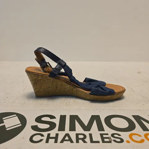WALLIS WOMENβS DENIM KNOT WEDGE SANDALS β UK 7