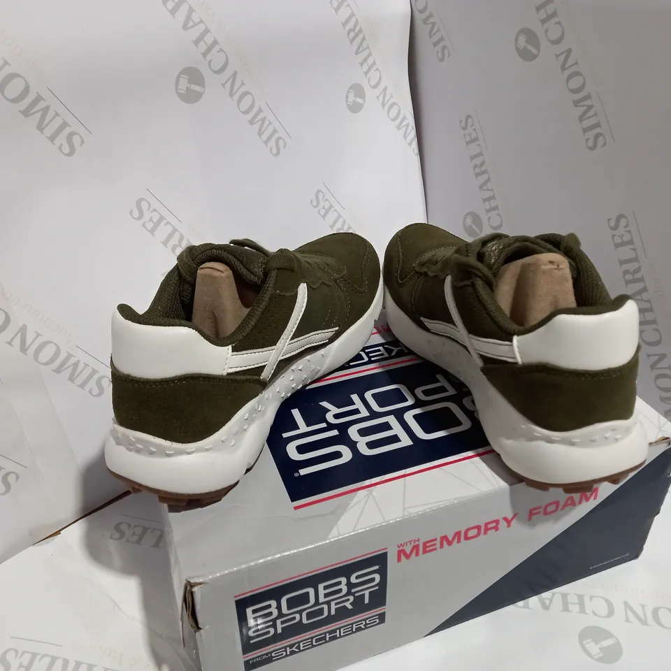 BOXED PAIR OF SKECHERS OLIVE TRAINERS  - SIZE 3