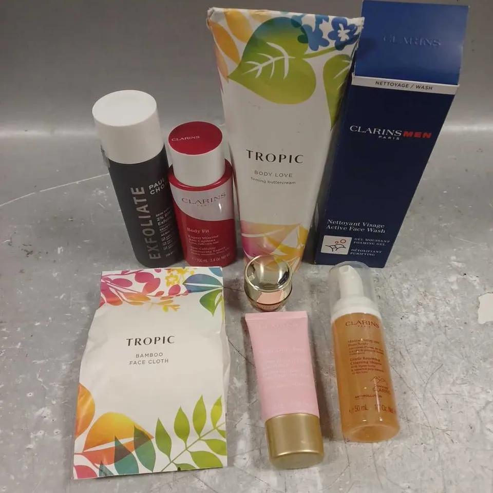 LOT OF 8 ASSORTED SKINCARE PRODUCTS TO INCLUDE - ESTEE LAUDER YOUTH POWER CRÈME - CLAIRINS BODY FIT ANTI-CELLULITE - TROPIC FIRMING BUTTERCREAM - ETC