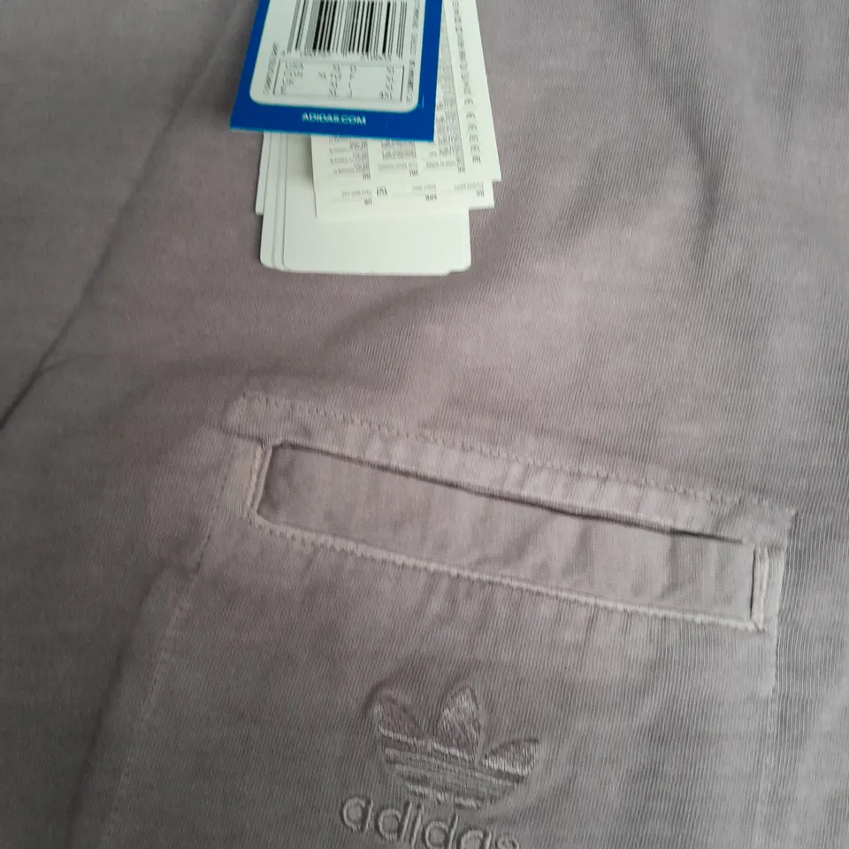 ADIDAS ESSENTIALS T-SHIRT IN LILAC - UK XL