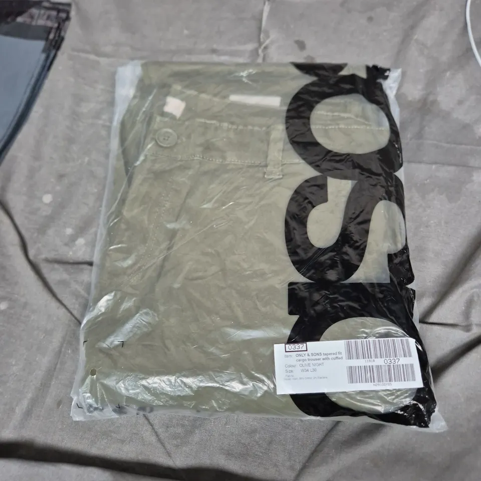ONLY & SONS OLIVE NIGHT CARGO TROUSERS – TAPERED FIT, W34 L30