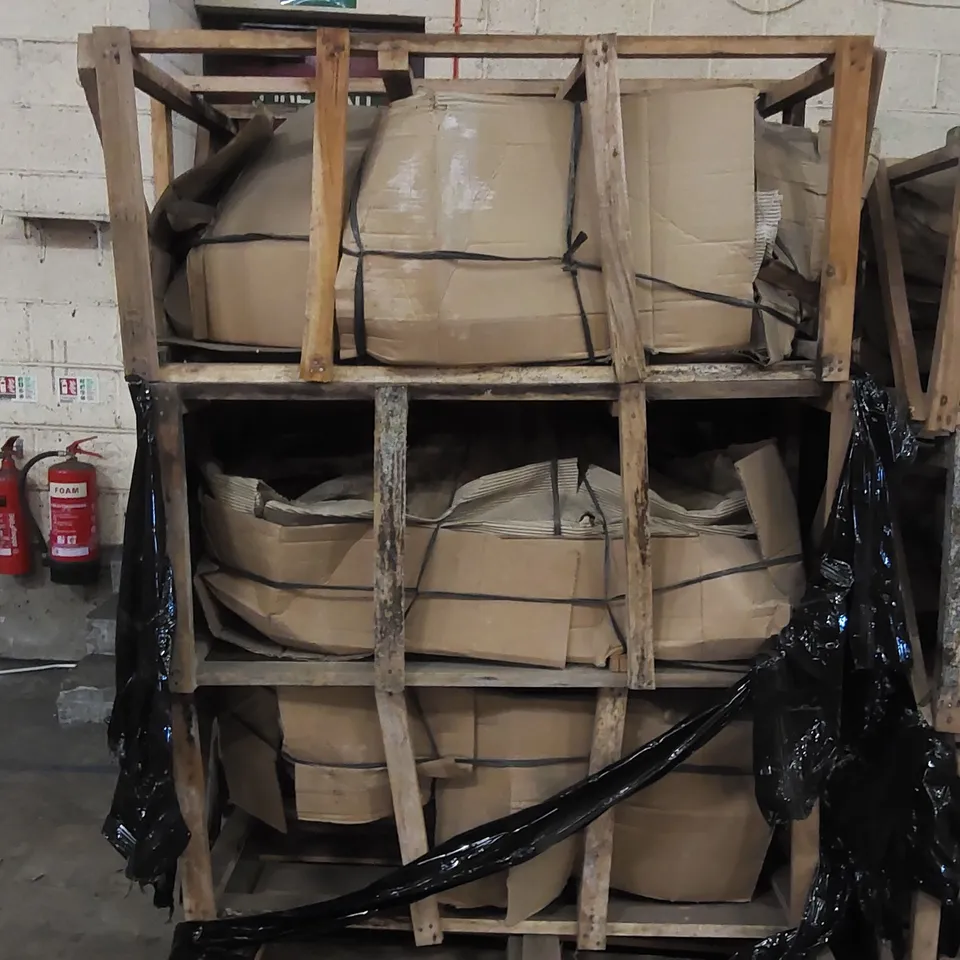 PALLET CONTAINING 3 HOMESDIRECT365 TEAK ROOT DRIFT COFFEE TABLE BASES
